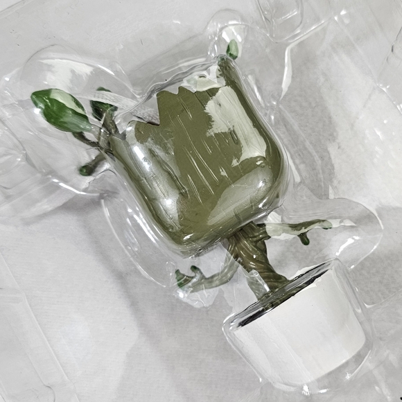 Hallmark Funko Pop Marvel GROOT Christmas Ornament - Picture 6 of 15